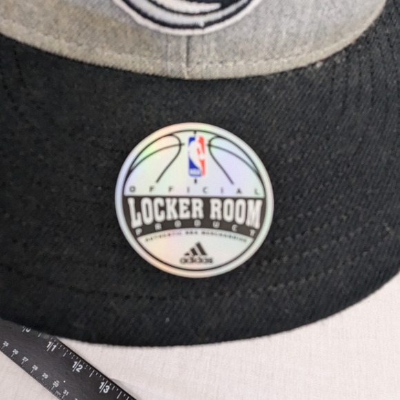 Dallas Mavericks NBA Basketball Champions 2011 Cap - Picture 4 of 8